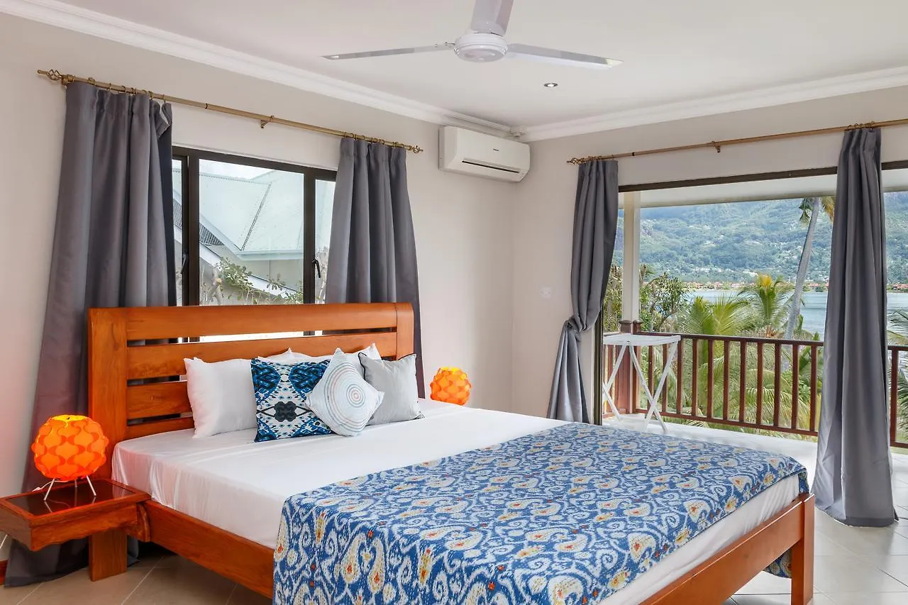Surf Tropical Villa Seascape 塞尔夫岛
