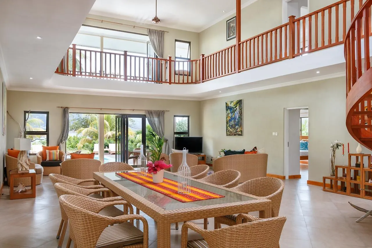 Surf Tropical Villa Seascape 塞尔夫岛